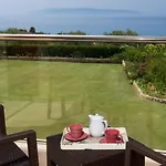 Trapezaki Queen Villa