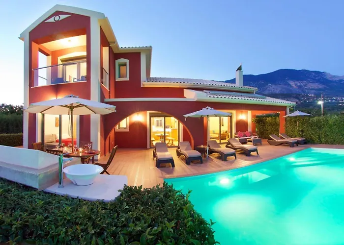 Trapezaki Queen Villa